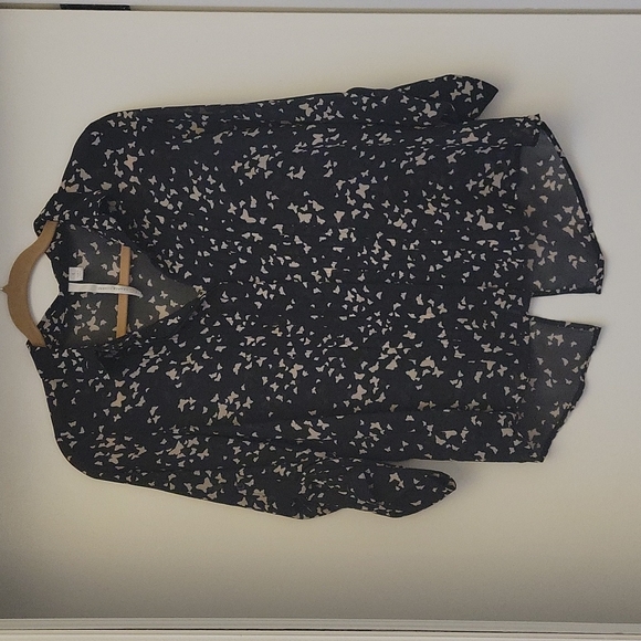 EUC, LC Lauren Conrad Butterfly Blouse, S, Black/white color - Picture 2 of 12